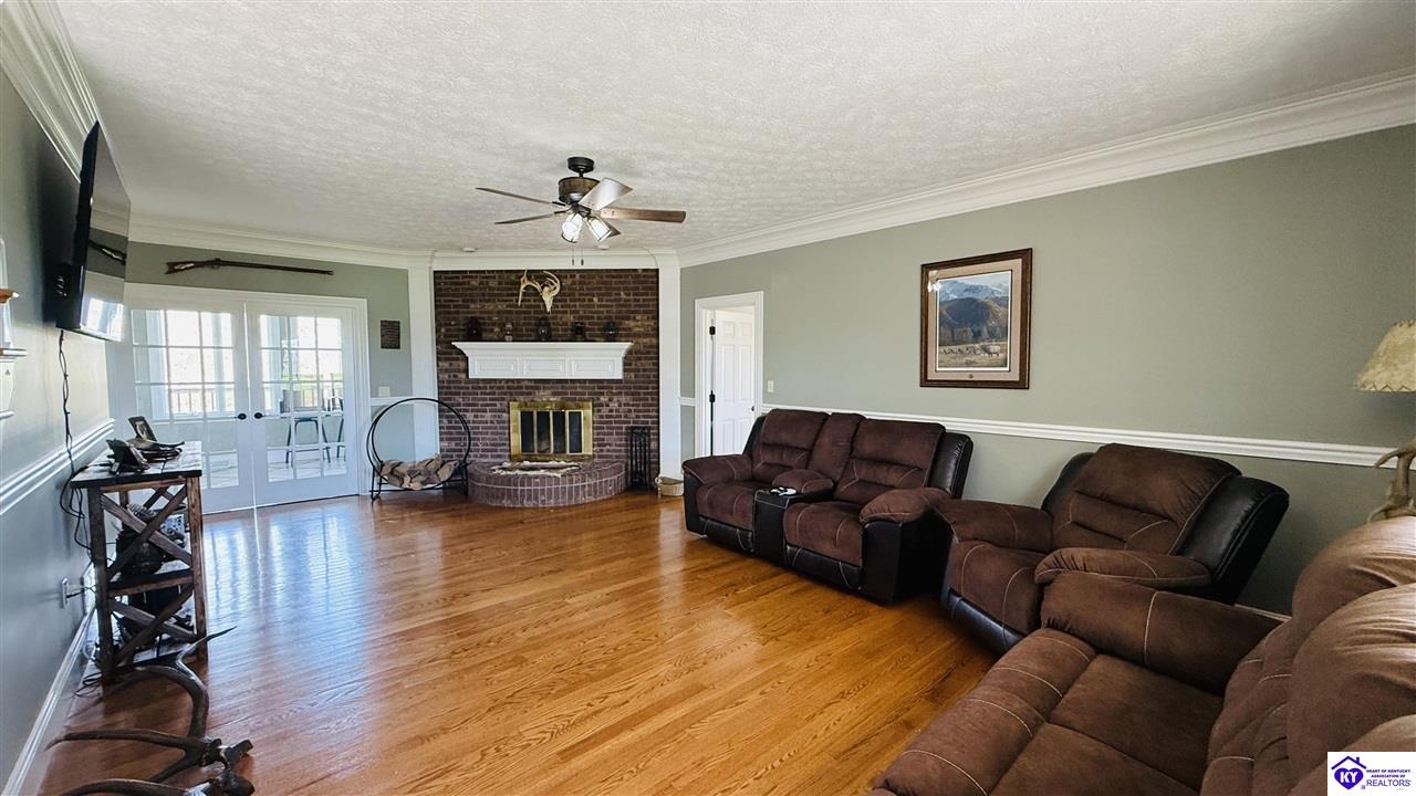 Listing Picture 4070 New Columbia Road Campbellsville, KY 42718 MLS HK25001345