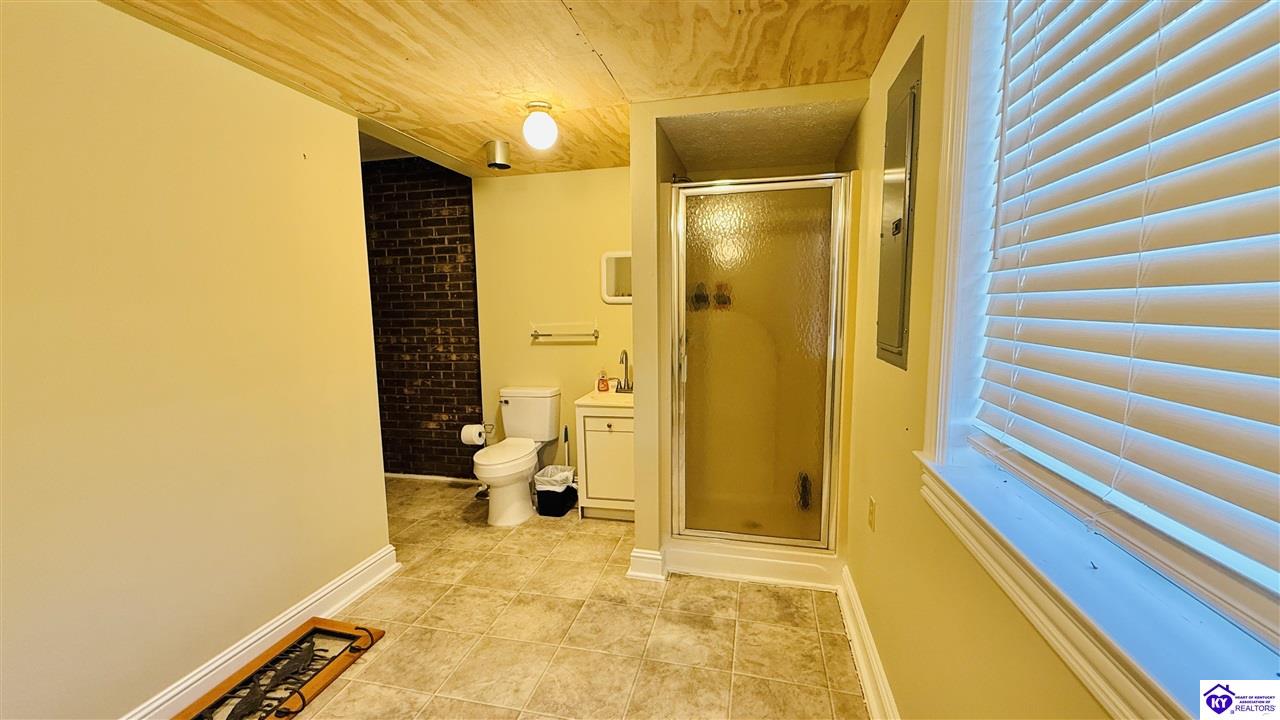 Listing Picture 4070 New Columbia Road Campbellsville, KY 42718 MLS HK25001345