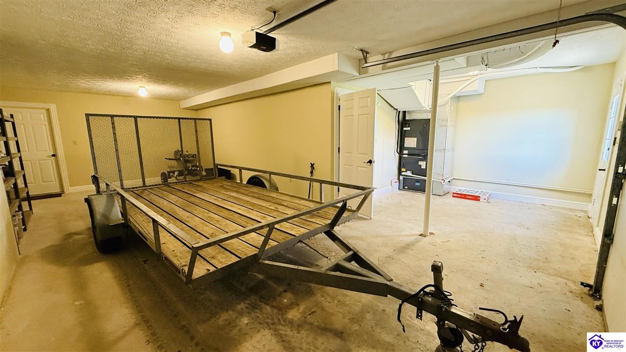 Listing Picture 4070 New Columbia Road Campbellsville, KY 42718 MLS HK25001345