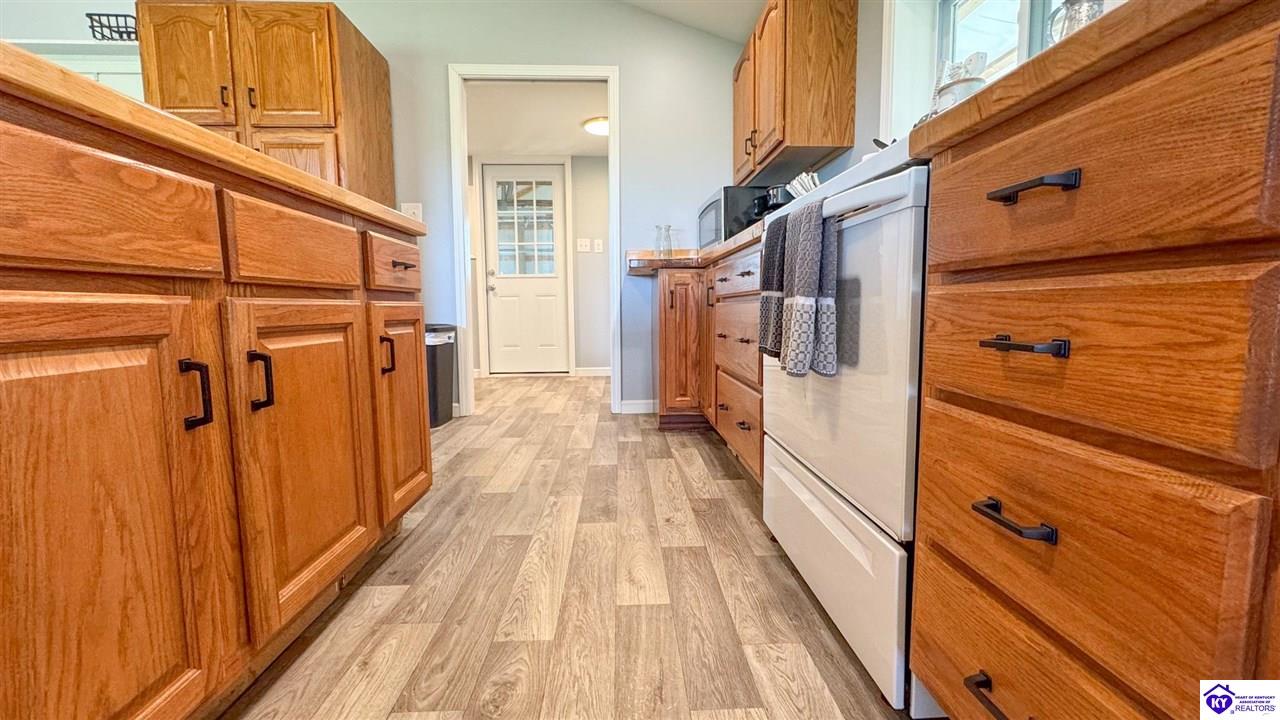 Listing Picture 4070 New Columbia Road Campbellsville, KY 42718 MLS HK25001345