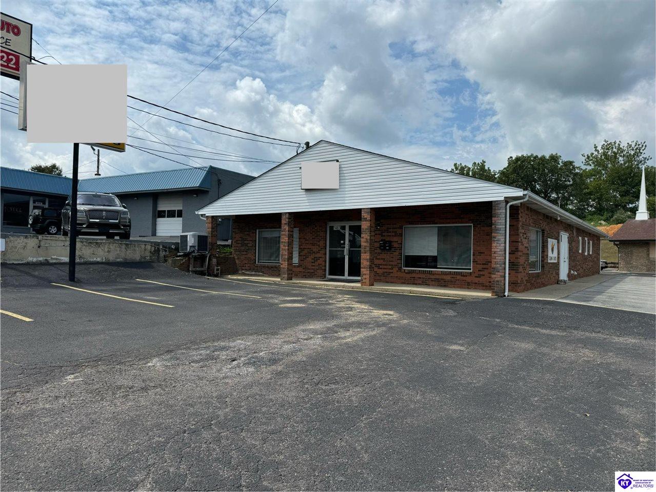 1483 N Dixie AvenueRadcliff, KY 40160