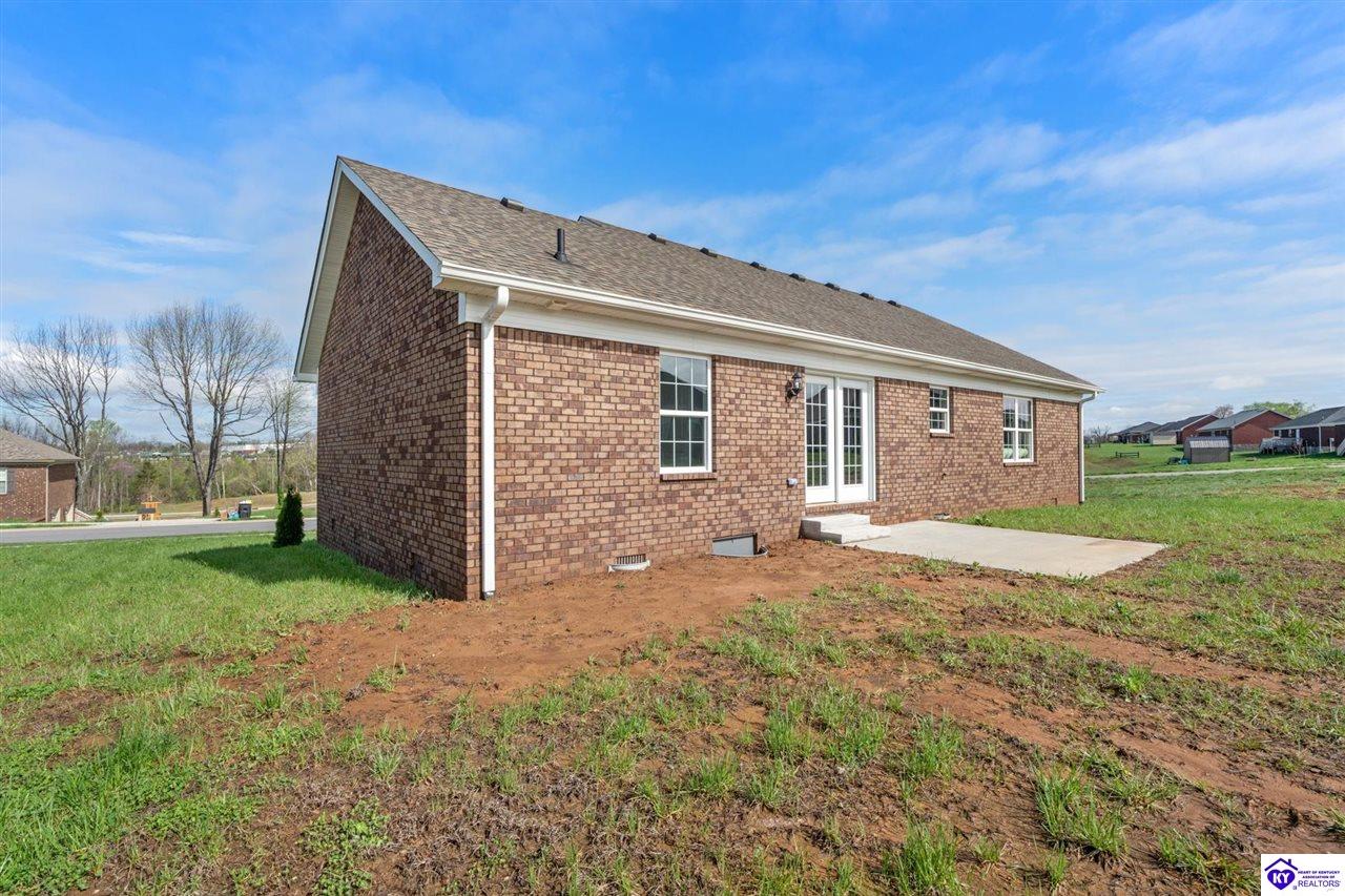 Listing Picture 303 Rolling Meadows Lane Bardstown, KY 40004 MLS HK25001349