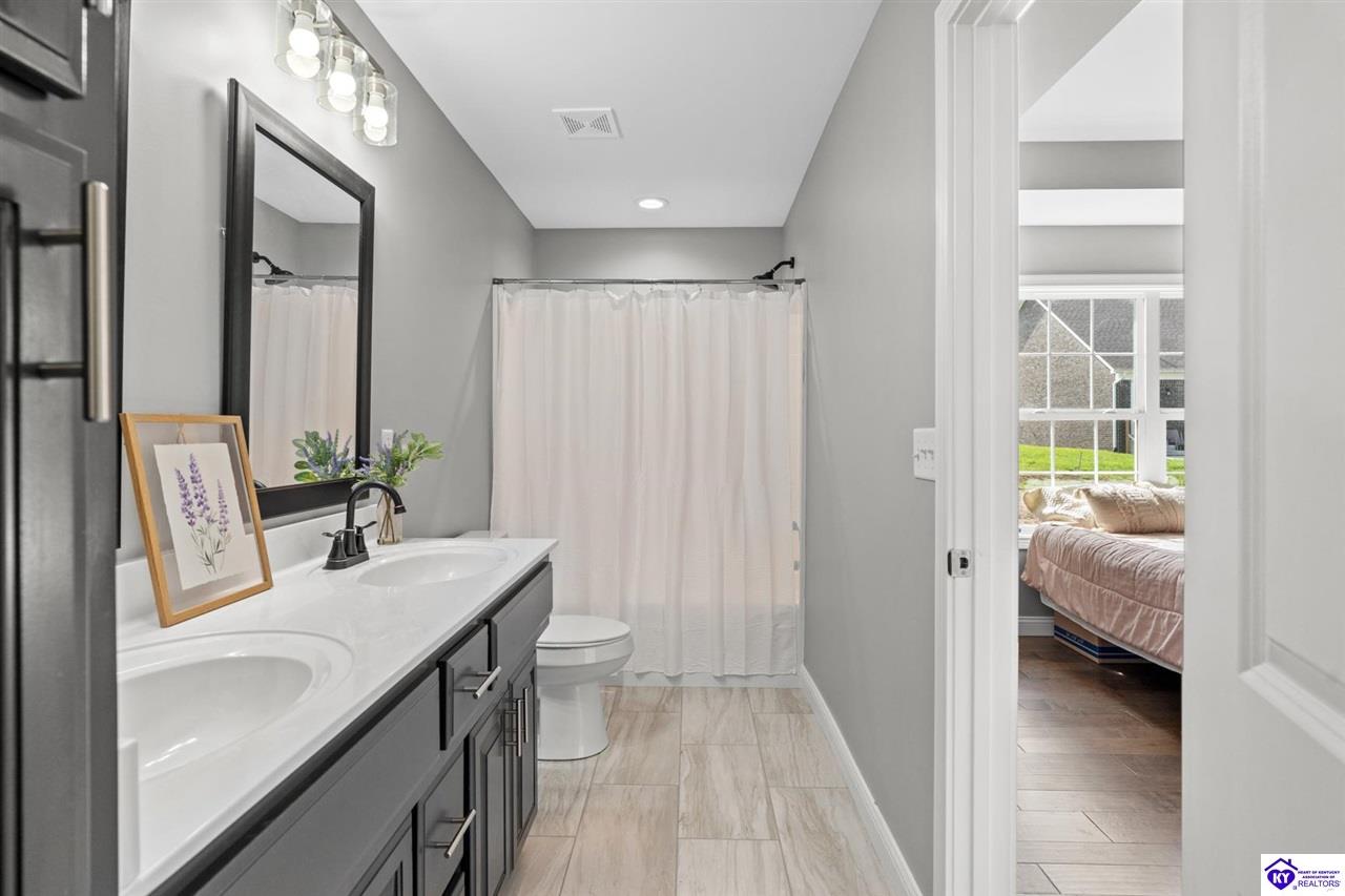 Listing Picture 303 Rolling Meadows Lane Bardstown, KY 40004 MLS HK25001349