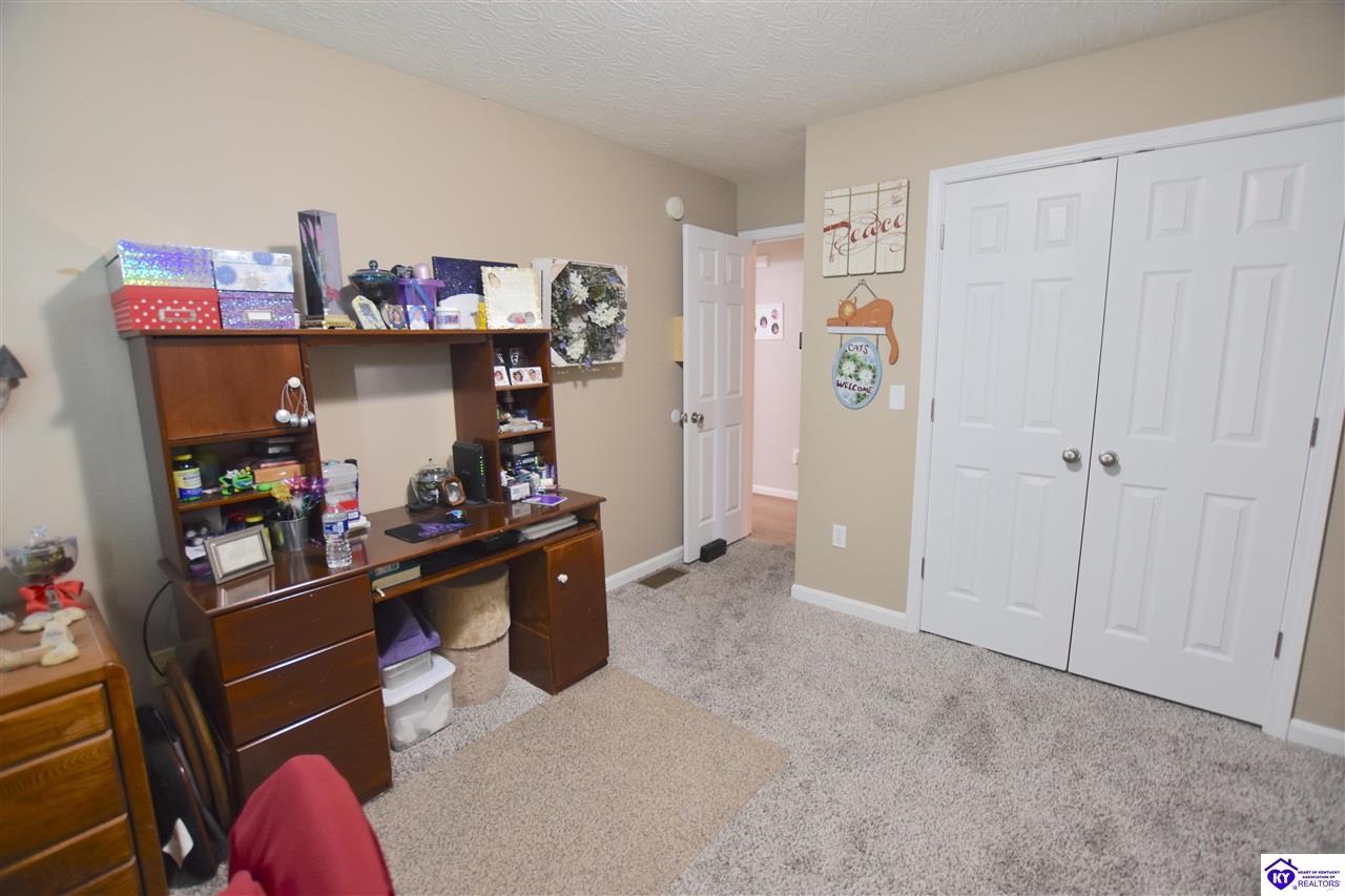 101 Holiday Court Elizabethtown, KY 42701 #2