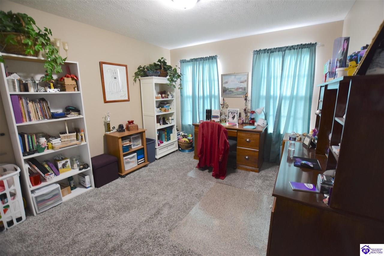 101 Holiday Court Elizabethtown, KY 42701 #3