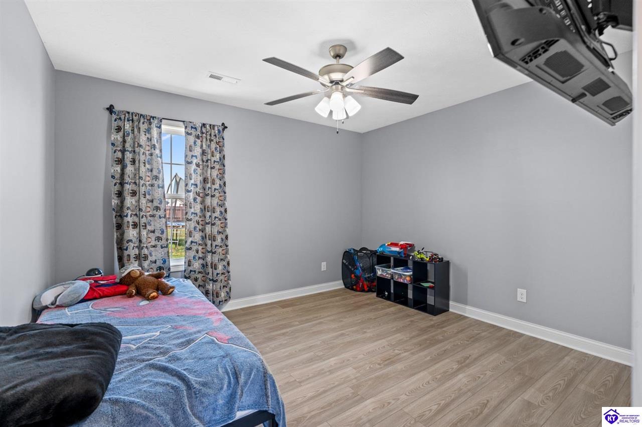 Listing Picture 416 Turnberry Court Vine Grove, KY 40175 MLS HK25001380