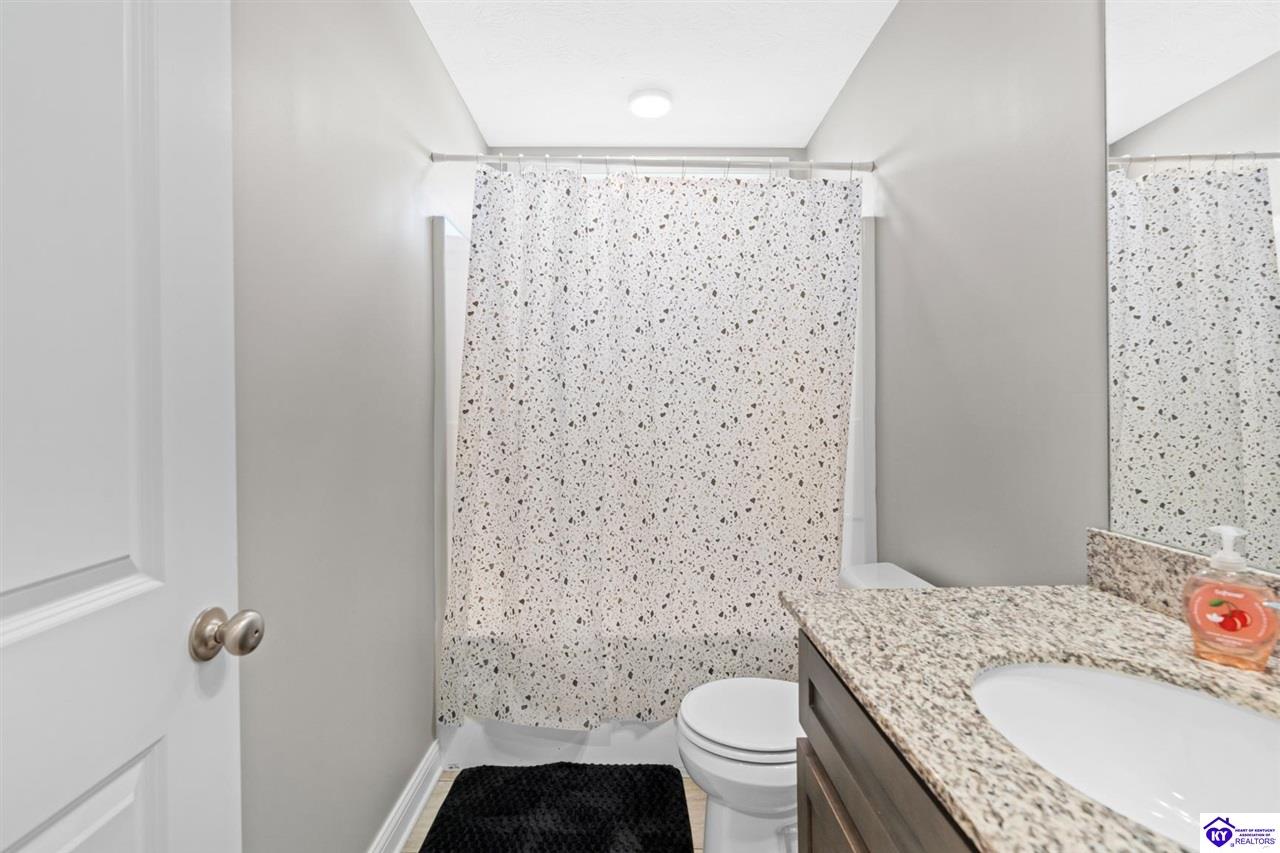 Listing Picture 416 Turnberry Court Vine Grove, KY 40175 MLS HK25001380