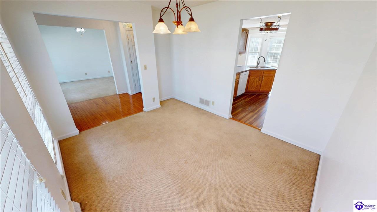 Listing Picture 401 Turnberry Way Elizabethtown, KY 42701 MLS HK25001416