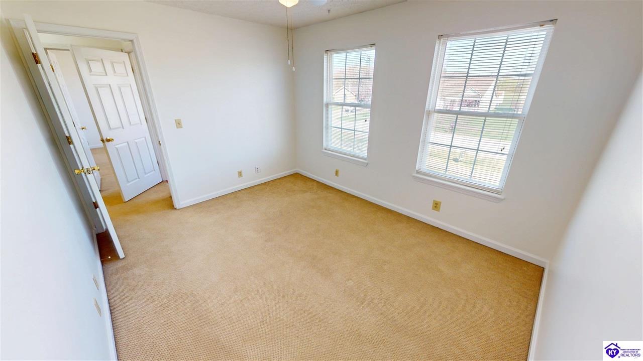 Listing Picture 401 Turnberry Way Elizabethtown, KY 42701 MLS HK25001416