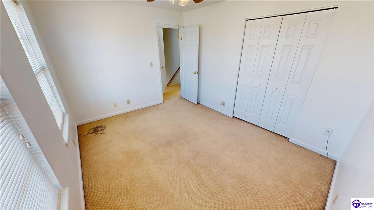 Listing Picture 401 Turnberry Way Elizabethtown, KY 42701 MLS HK25001416