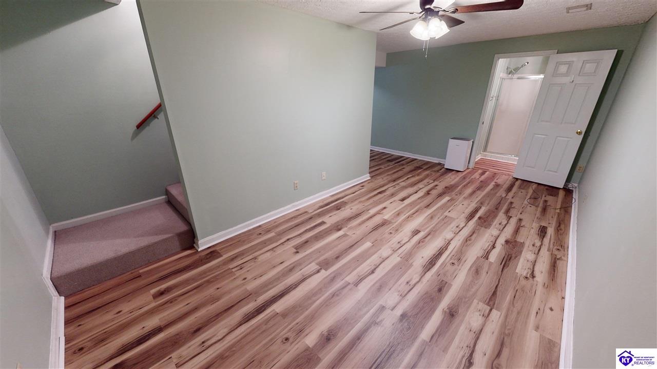 Listing Picture 401 Turnberry Way Elizabethtown, KY 42701 MLS HK25001416