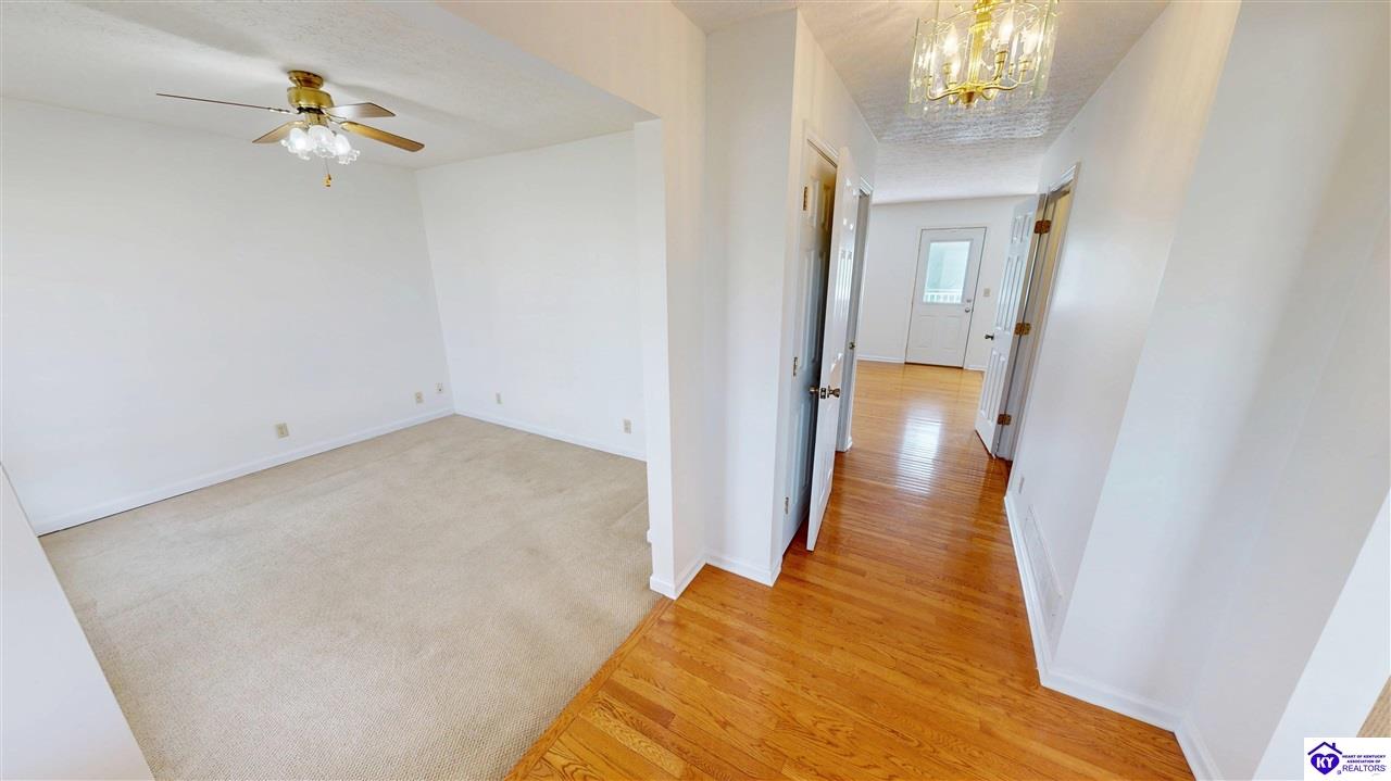 Listing Picture 401 Turnberry Way Elizabethtown, KY 42701 MLS HK25001416