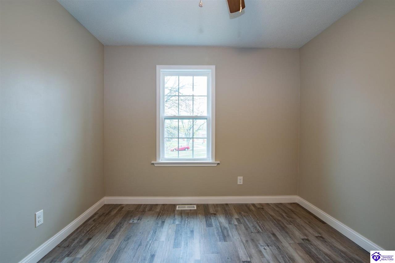 Listing Picture 115 Hickory Hill Drive Elizabethtown, KY 42701 MLS HK25001418