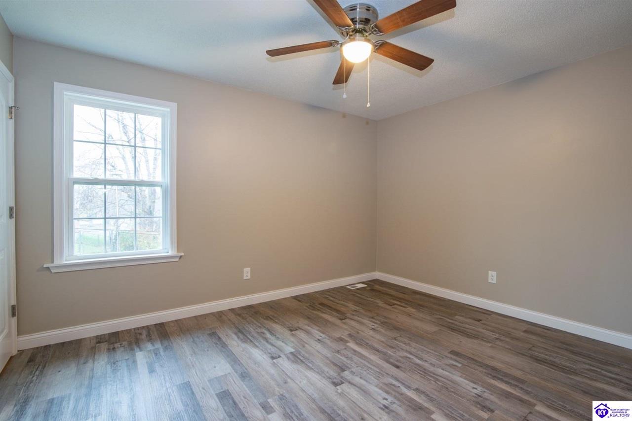 Listing Picture 115 Hickory Hill Drive Elizabethtown, KY 42701 MLS HK25001418