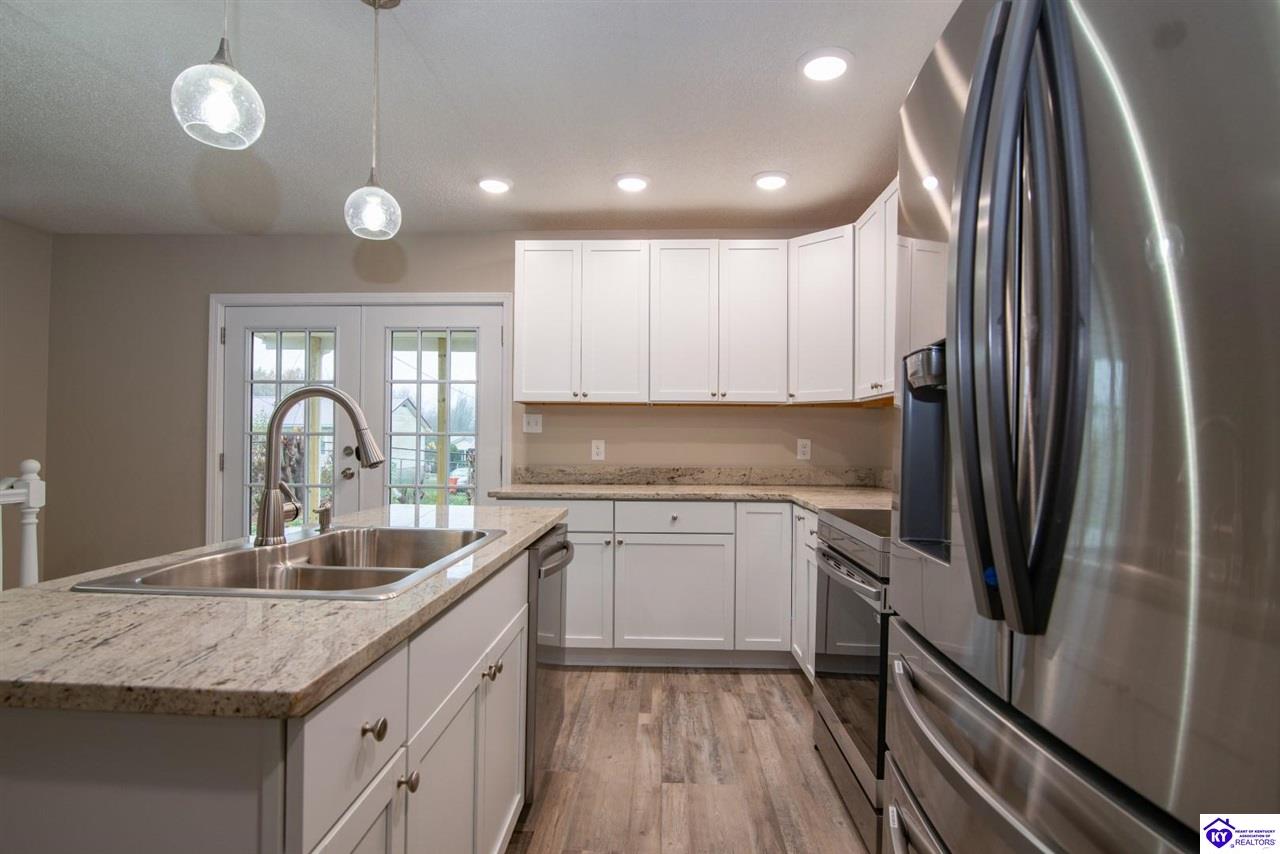 Listing Picture 115 Hickory Hill Drive Elizabethtown, KY 42701 MLS HK25001418