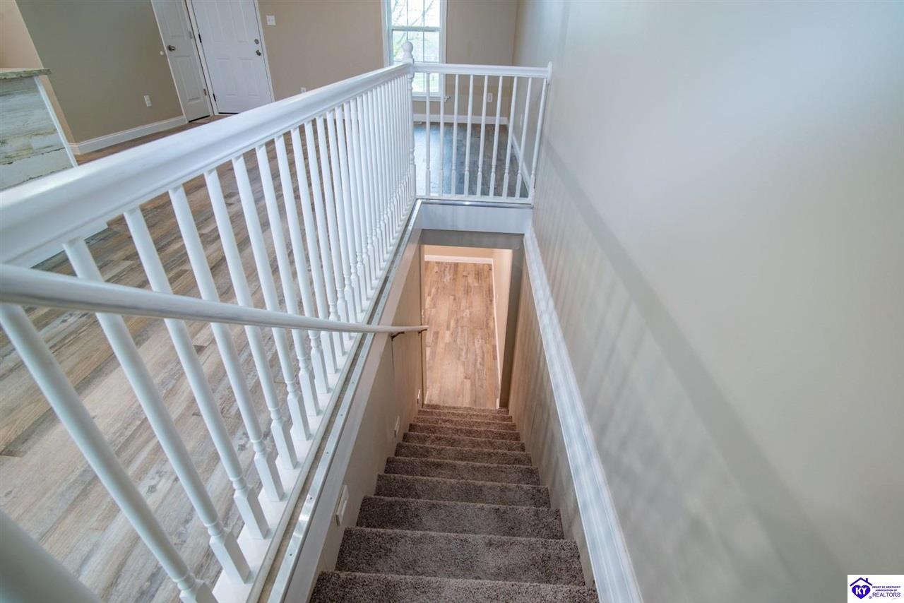 Listing Picture 115 Hickory Hill Drive Elizabethtown, KY 42701 MLS HK25001418