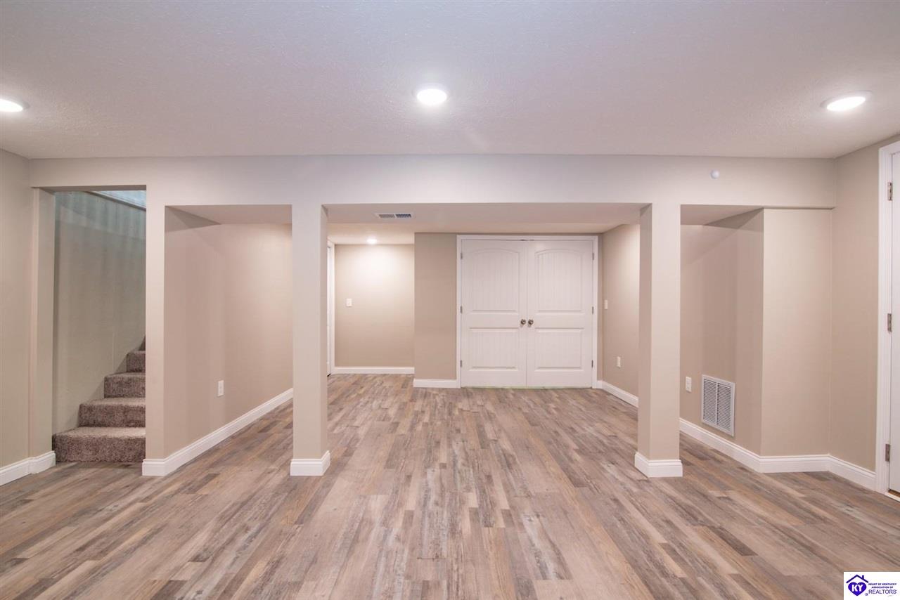 Listing Picture 115 Hickory Hill Drive Elizabethtown, KY 42701 MLS HK25001418