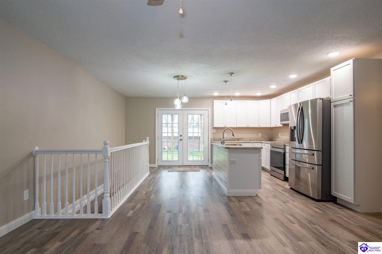 Listing Picture 115 Hickory Hill Drive Elizabethtown, KY 42701 MLS HK25001418