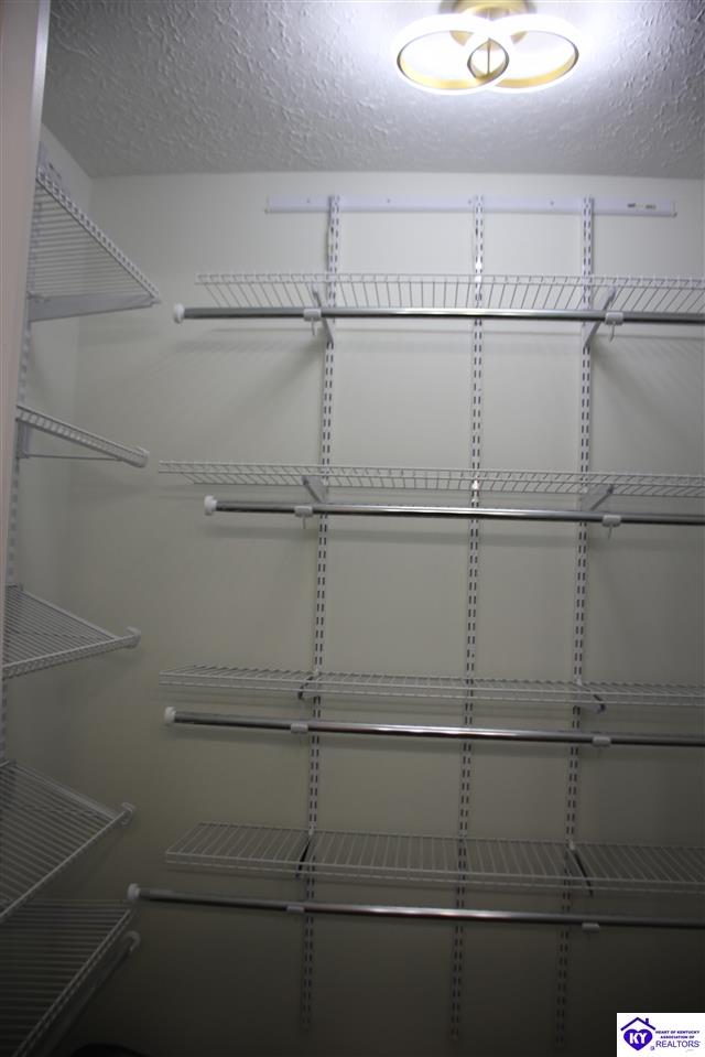 Listing Picture 5185 Shepherdsville Road Elizabethtown, KY 42701 MLS HK25001421