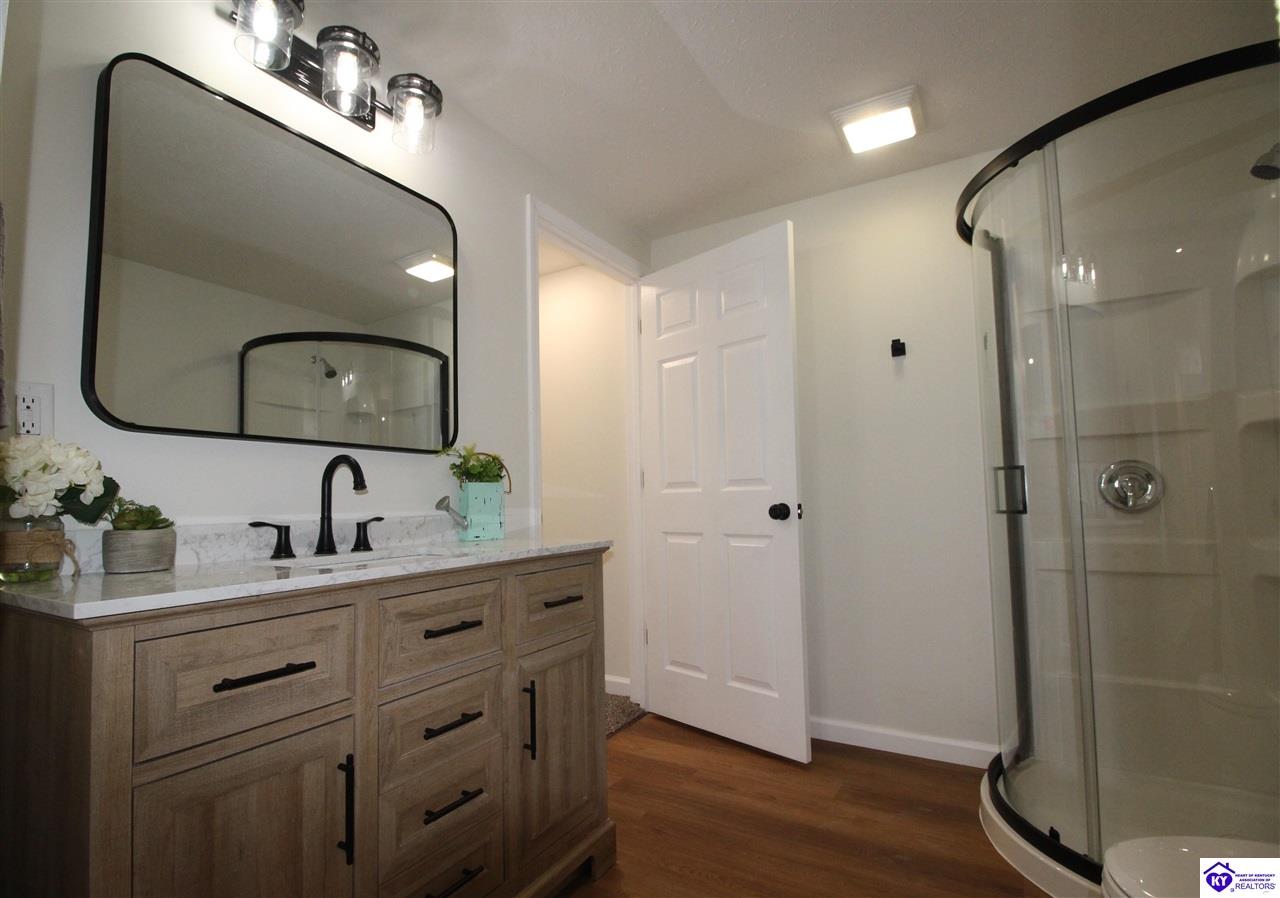 Listing Picture 5185 Shepherdsville Road Elizabethtown, KY 42701 MLS HK25001421