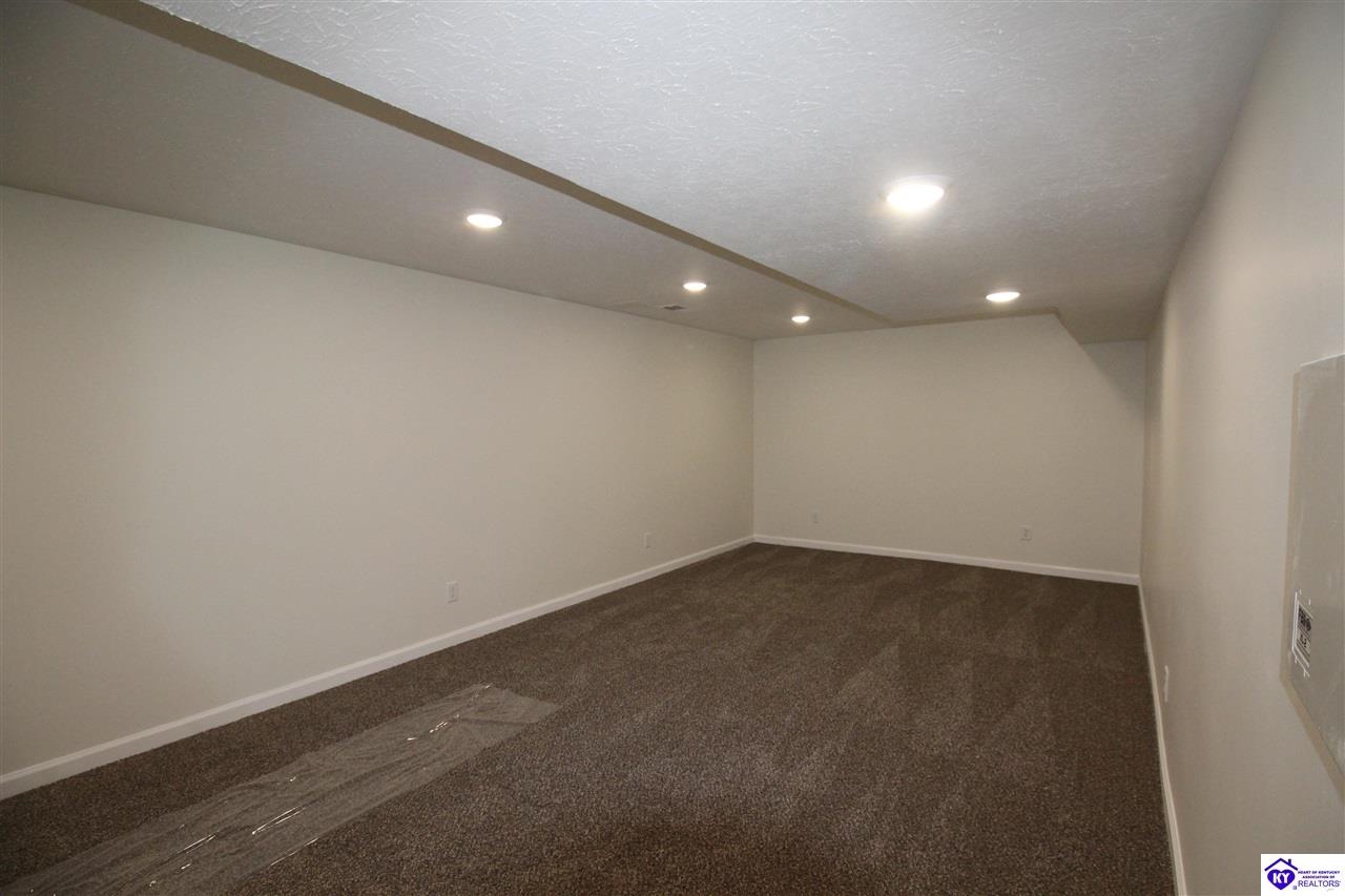 Listing Picture 5185 Shepherdsville Road Elizabethtown, KY 42701 MLS HK25001421