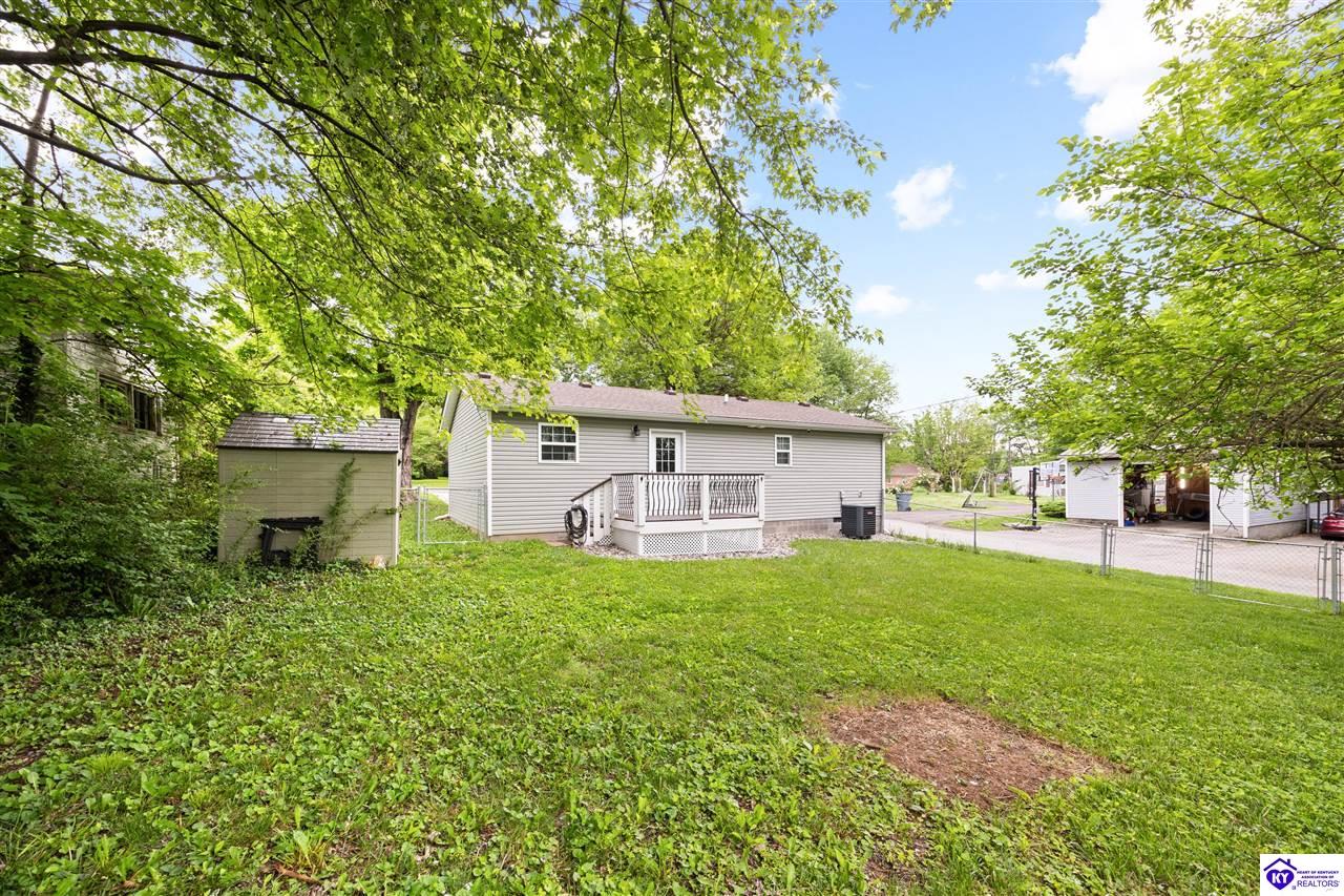 Listing Picture 102 W Warfield Street Elizabethtown, KY 42701 MLS HK25001471