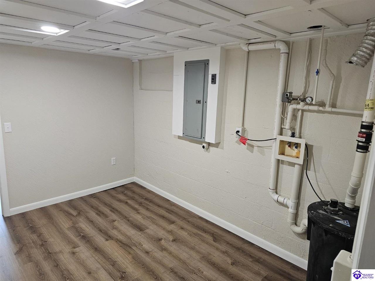 Listing Picture 5125 Hammonsville Road Bonnieville, KY 42713 MLS HK25001522