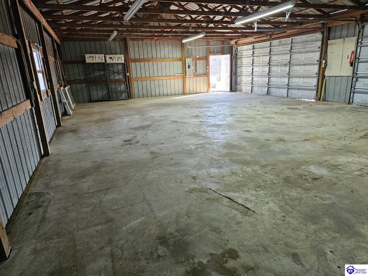 Listing Picture 5125 Hammonsville Road Bonnieville, KY 42713 MLS HK25001522