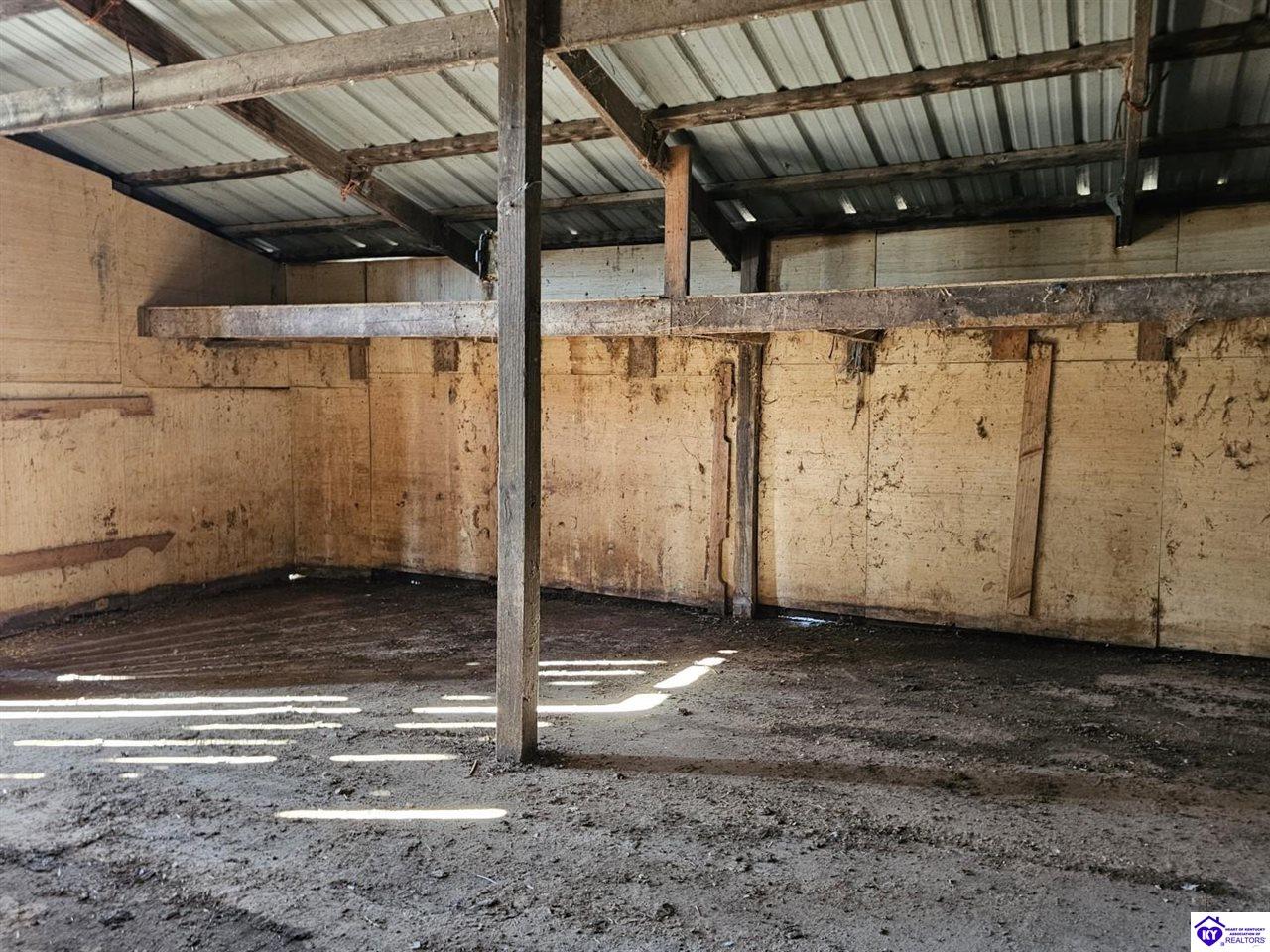 Listing Picture 5125 Hammonsville Road Bonnieville, KY 42713 MLS HK25001522