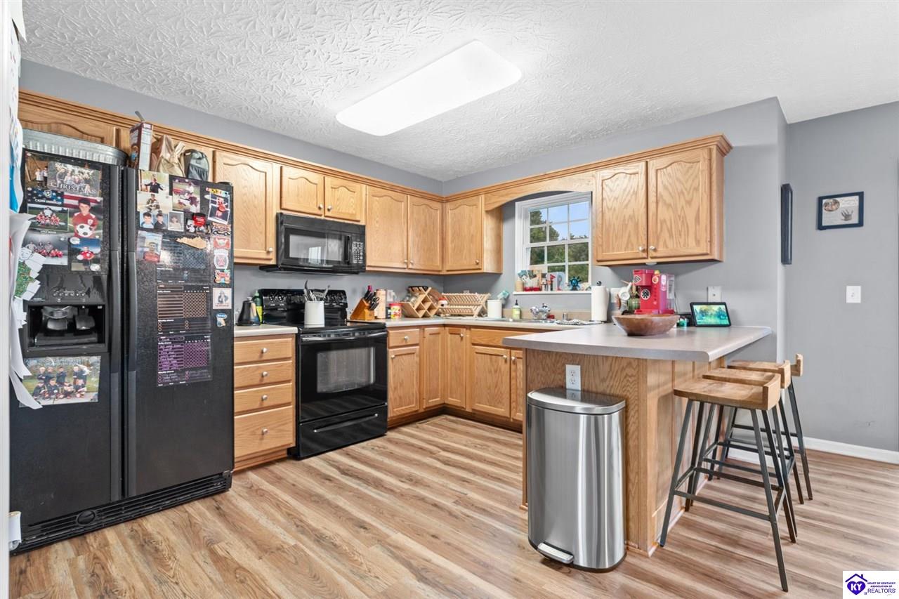 Listing Picture 306 Nicholas Ridge Drive Elizabethtown, KY 42701 MLS HK25001539