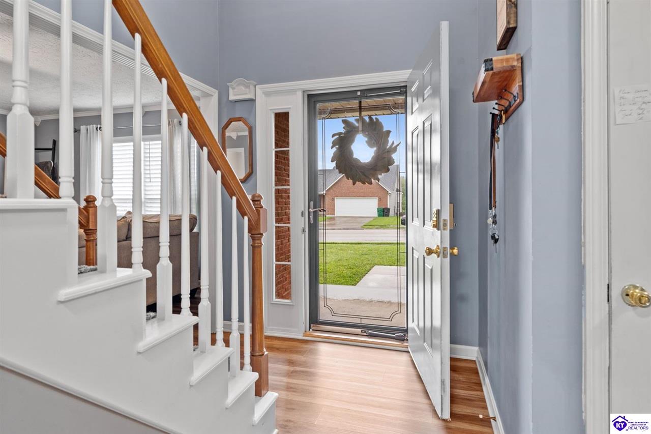 Listing Picture 306 Nicholas Ridge Drive Elizabethtown, KY 42701 MLS HK25001539