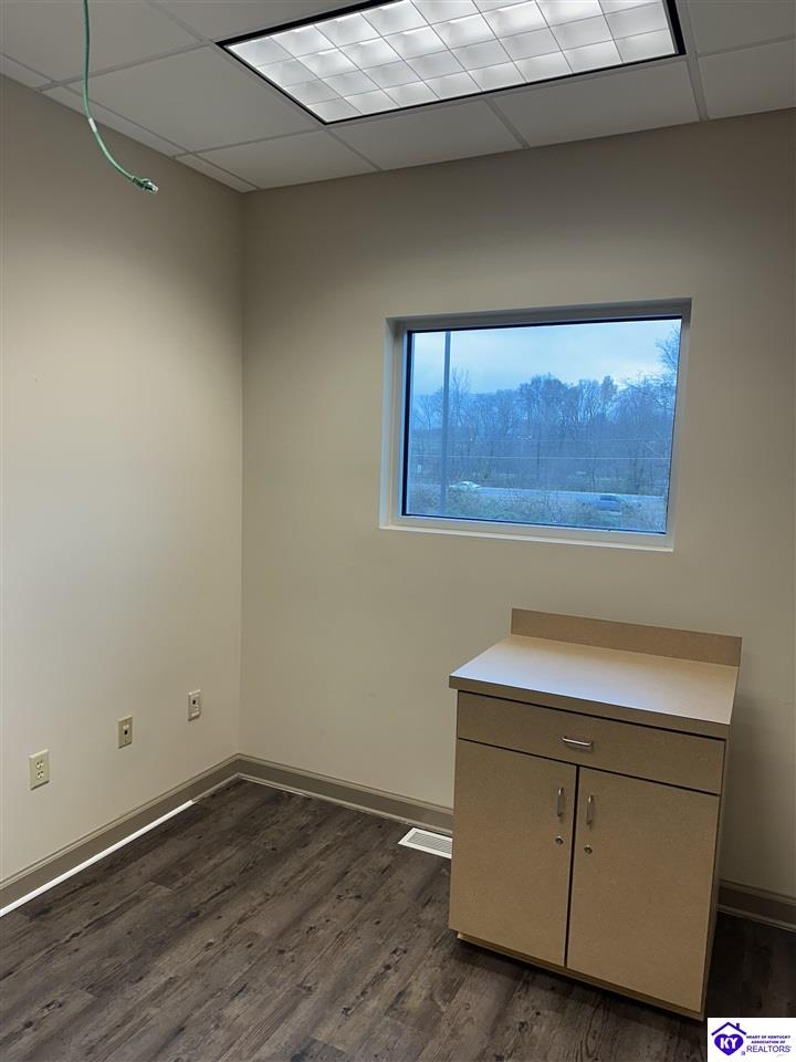 Listing Picture 584 Westport Road Elizabethtown, KY 42701 MLS HK25001544