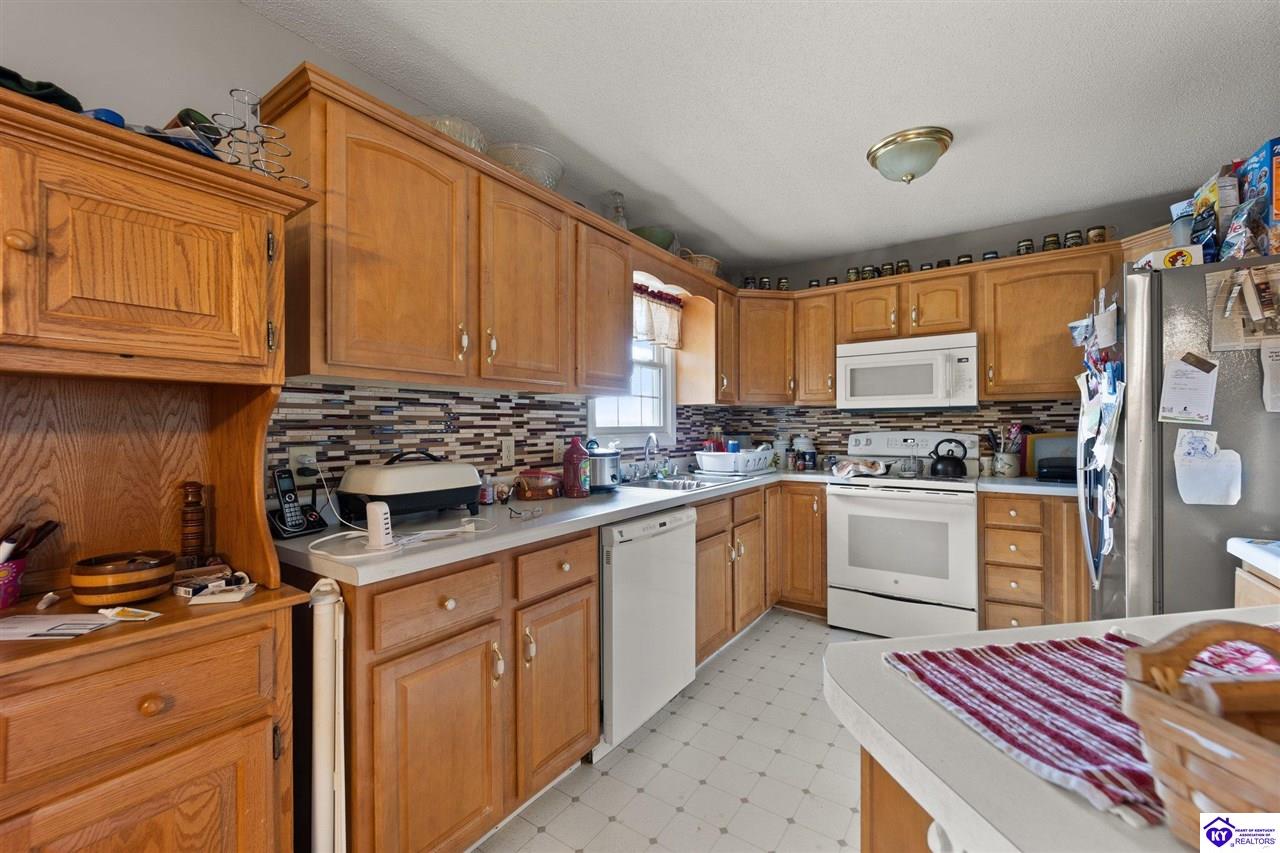 Listing Picture 1739 Wheeler Horton Road Munfordville, KY 42765 MLS HK25001545