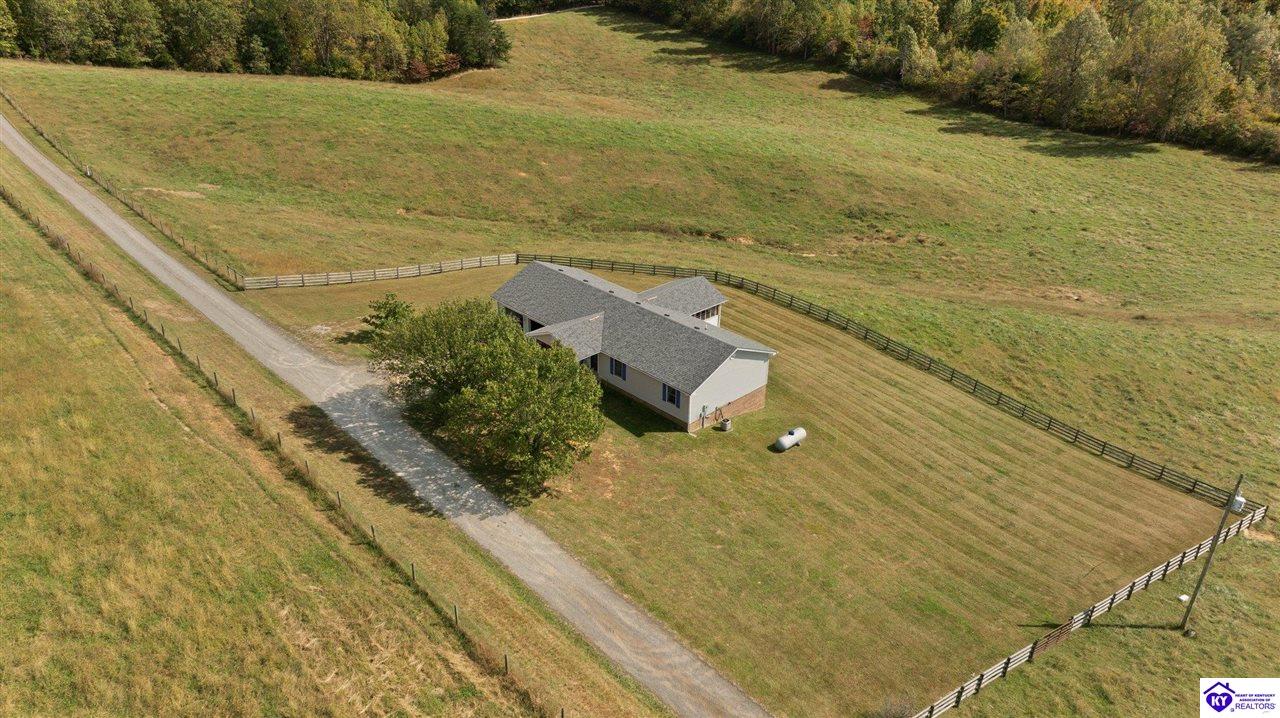 Listing Picture 1739 Wheeler Horton Road Munfordville, KY 42765 MLS HK25001545