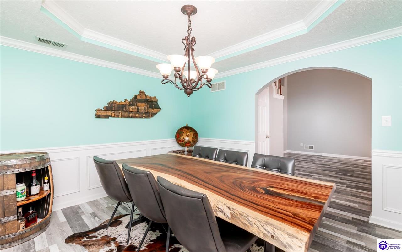 Listing Picture 10405 Leven Boulevard Louisville, KY 40229 MLS HK25001547