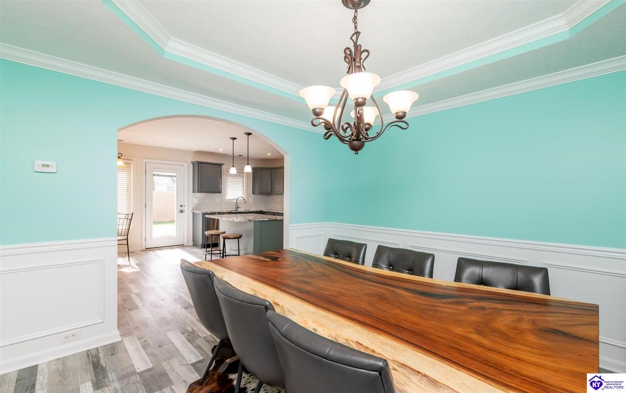 Listing Picture 10405 Leven Boulevard Louisville, KY 40229 MLS HK25001547