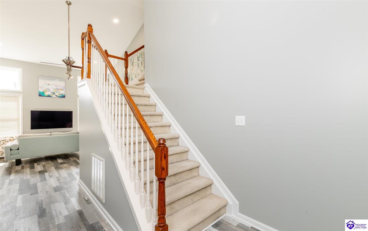 Listing Picture 10405 Leven Boulevard Louisville, KY 40229 MLS HK25001547