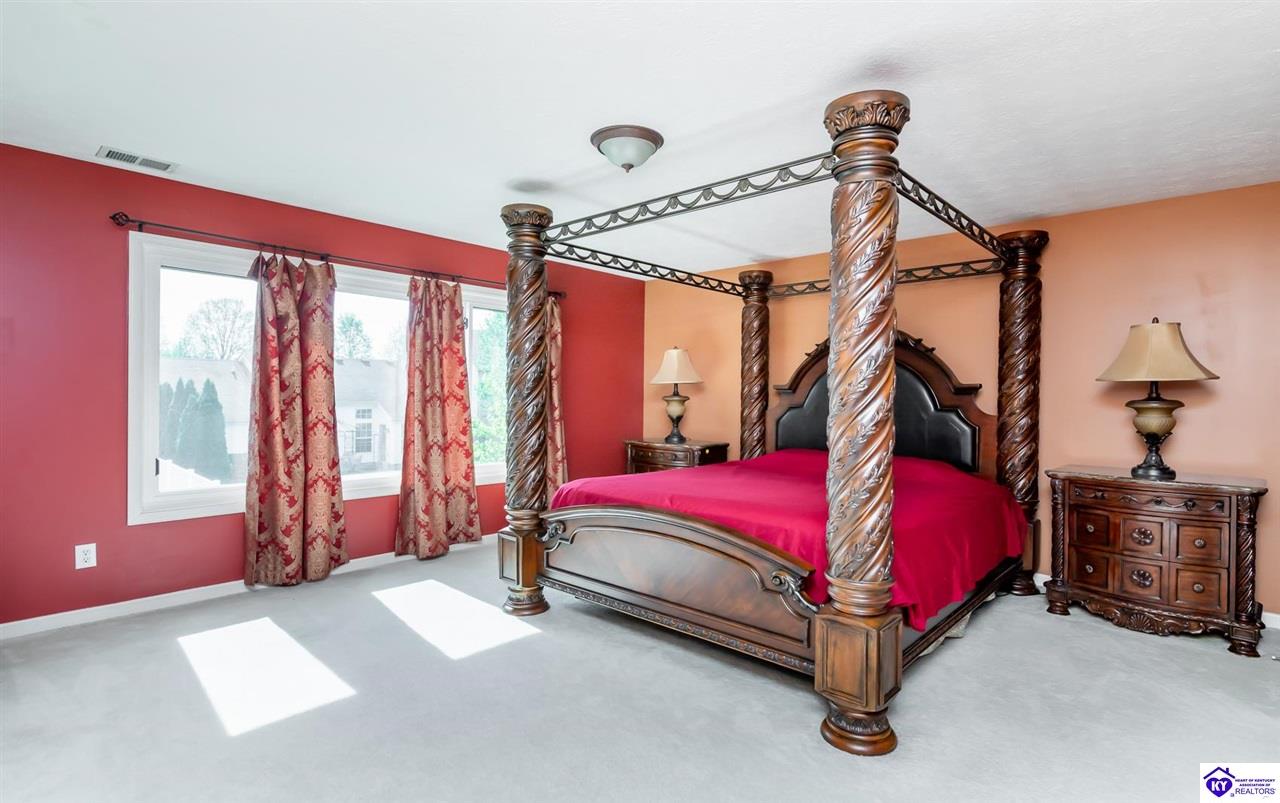 Listing Picture 10405 Leven Boulevard Louisville, KY 40229 MLS HK25001547