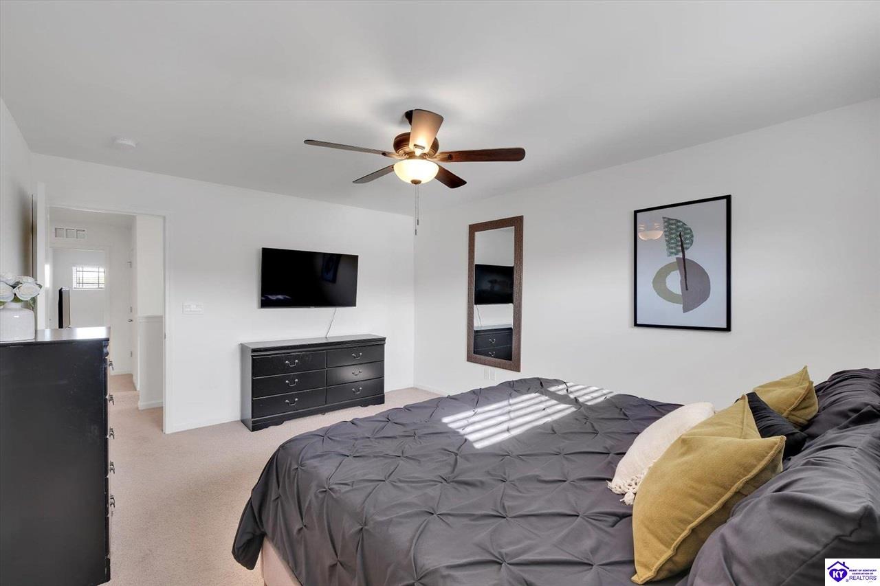 Listing Picture 109 Kentucky Oaks Trail Elizabethtown, KY 42701 MLS HK25001568