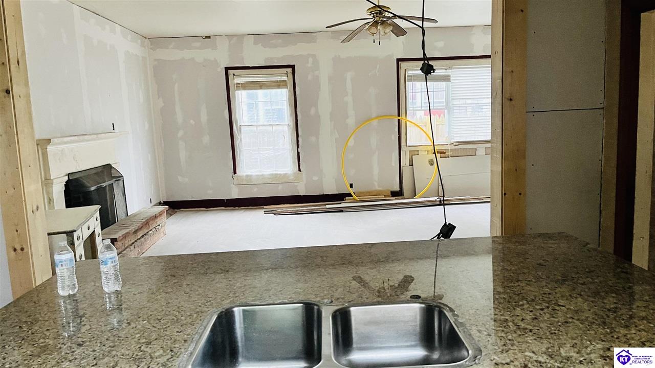 Listing Picture 228 E Main Street Lebanon, KY 40033 MLS HK25001590