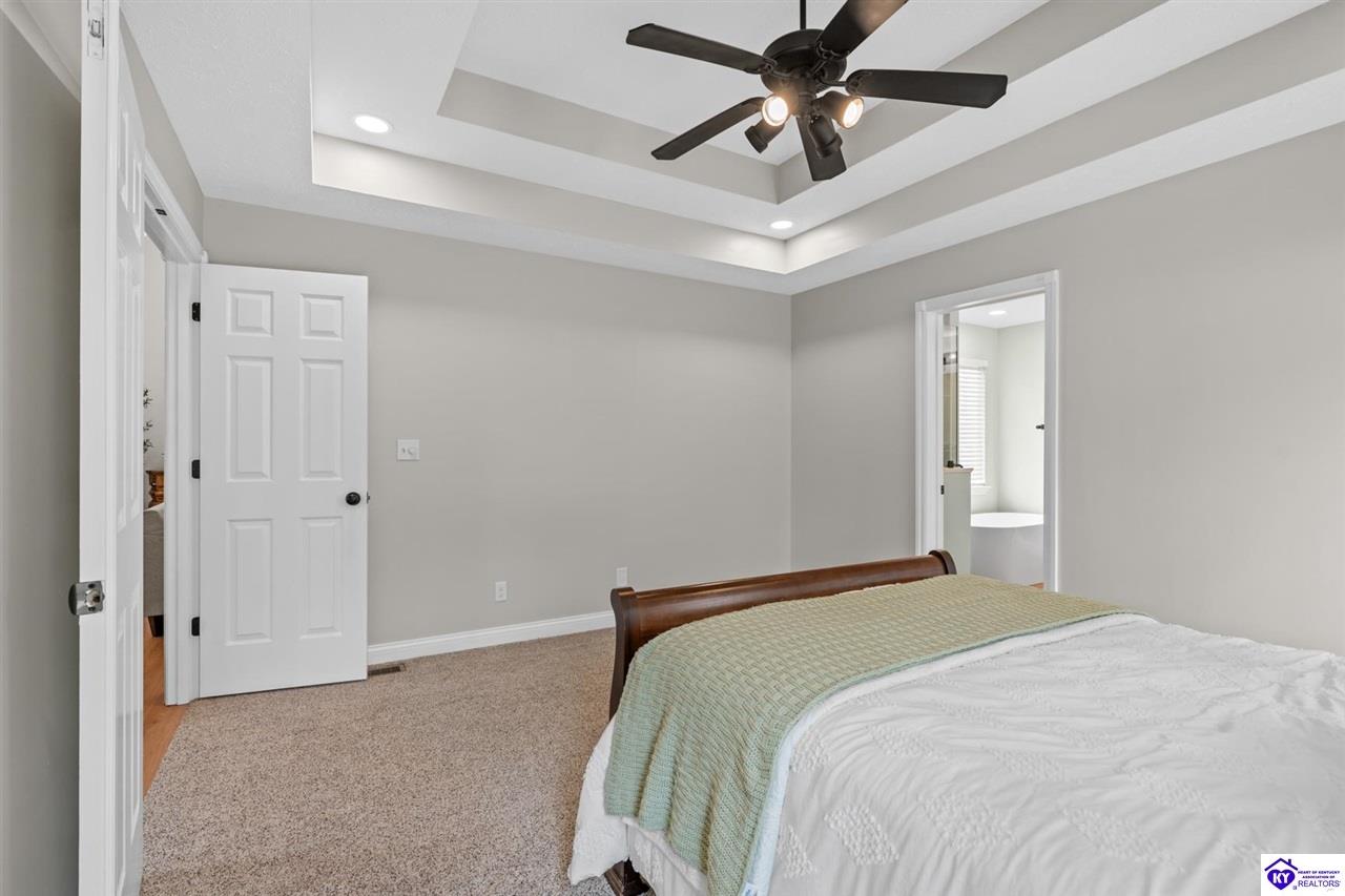Listing Picture 1142 Oak Street Elizabethtown, KY 42701 MLS HK25001599