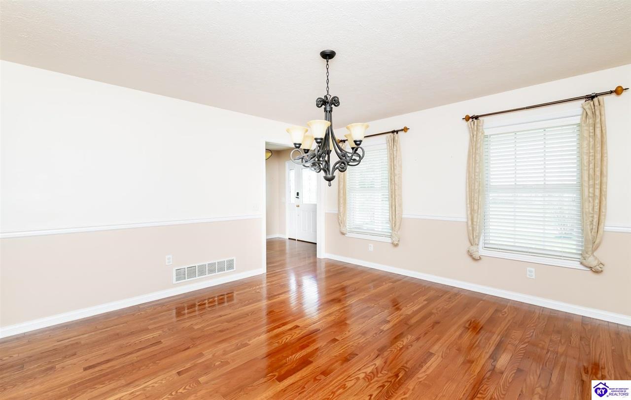 Listing Picture 163 Chase Lake Road Rineyville, KY 40162 MLS HK25001600