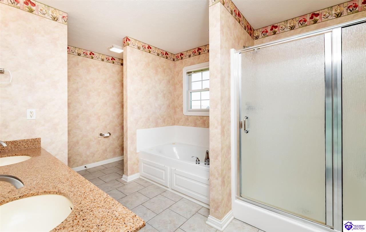 Listing Picture 163 Chase Lake Road Rineyville, KY 40162 MLS HK25001600