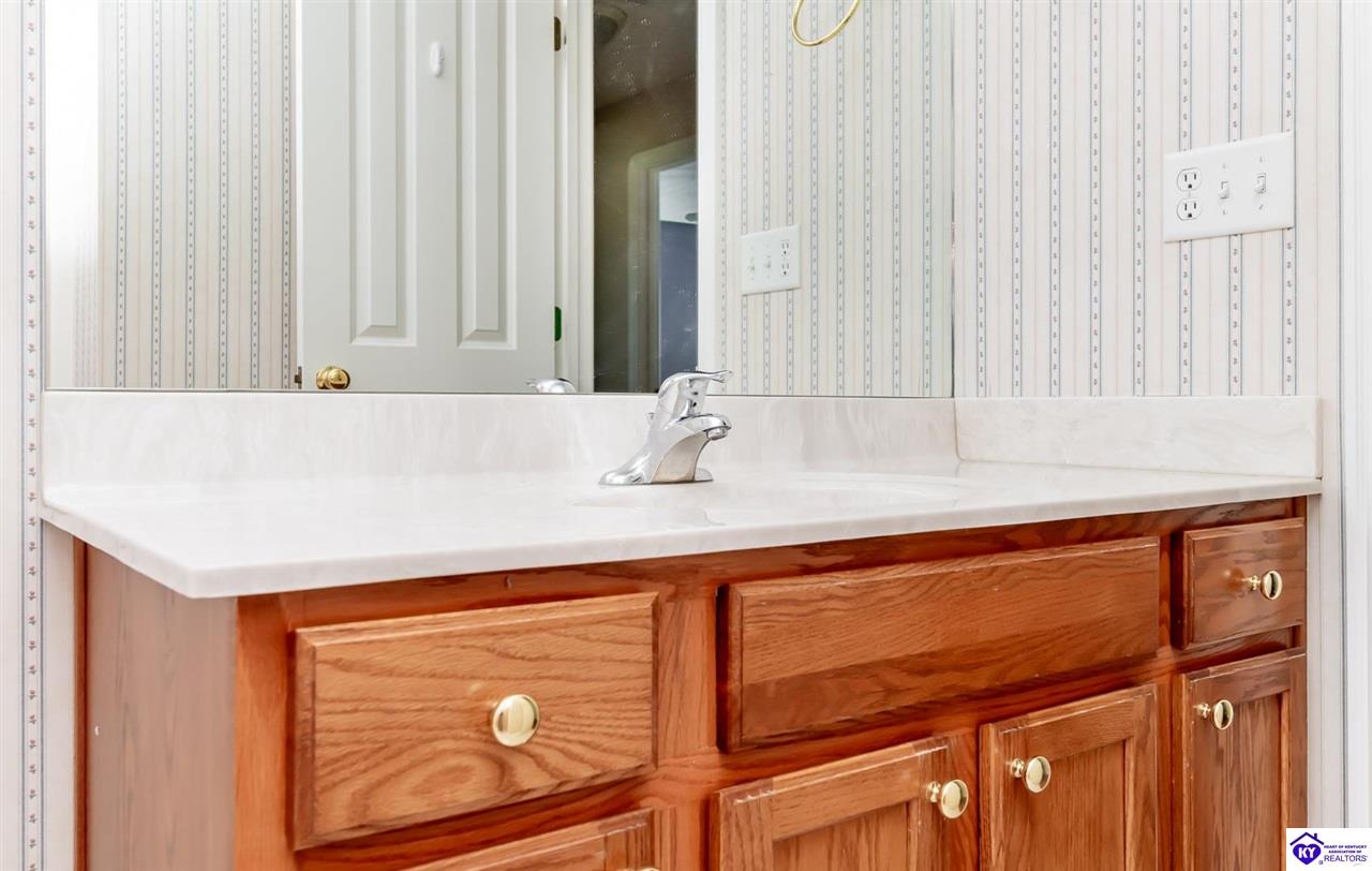 Listing Picture 163 Chase Lake Road Rineyville, KY 40162 MLS HK25001600