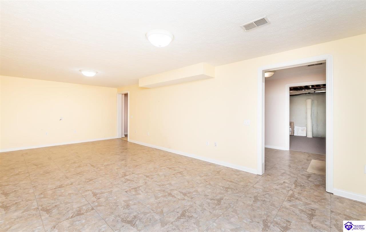 Listing Picture 163 Chase Lake Road Rineyville, KY 40162 MLS HK25001600