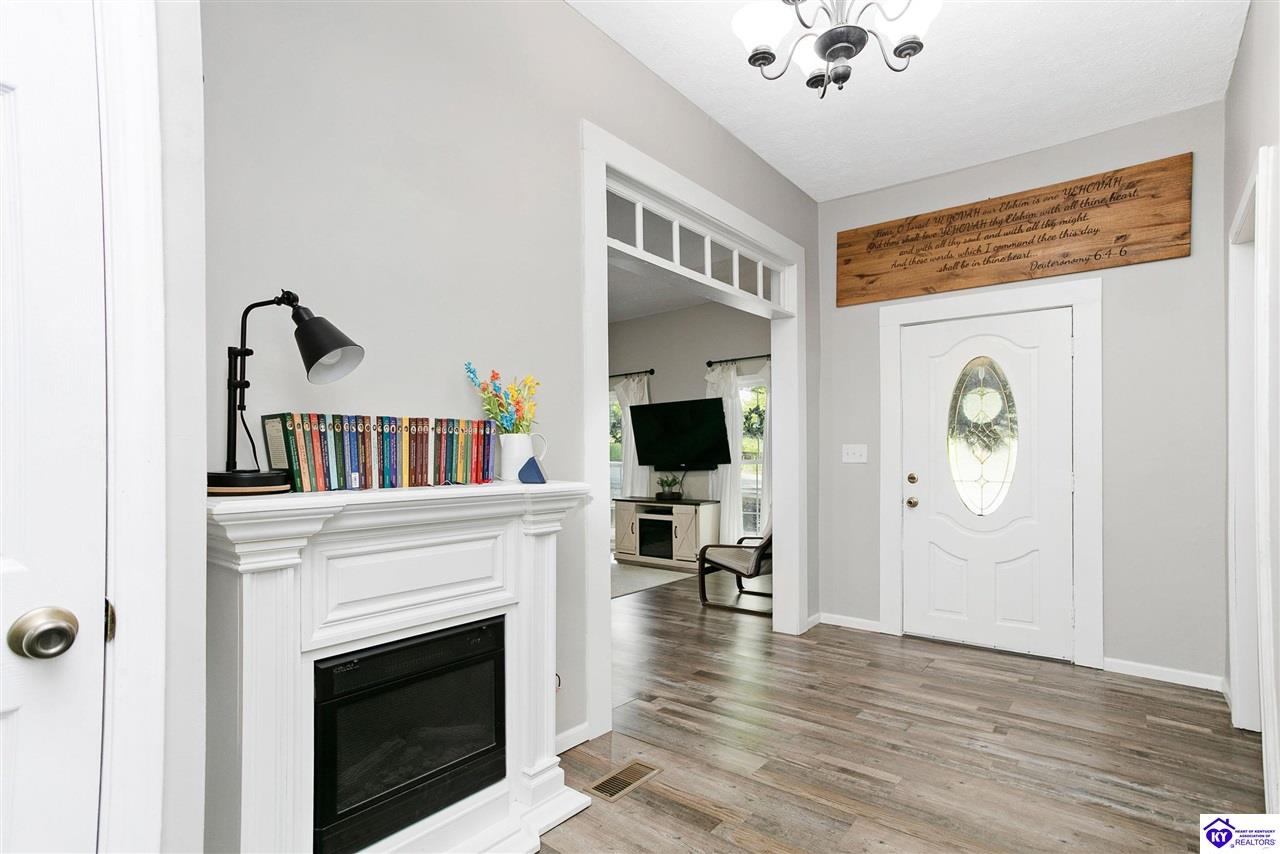 Listing Picture 72 College Street Buffalo, KY 42716 MLS HK25001601