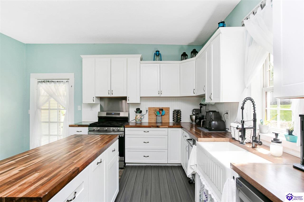 Listing Picture 72 College Street Buffalo, KY 42716 MLS HK25001601