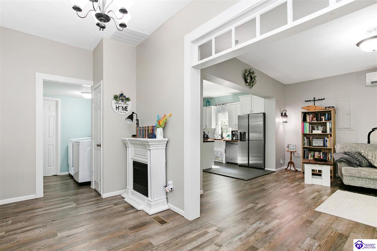 Listing Picture 72 College Street Buffalo, KY 42716 MLS HK25001601