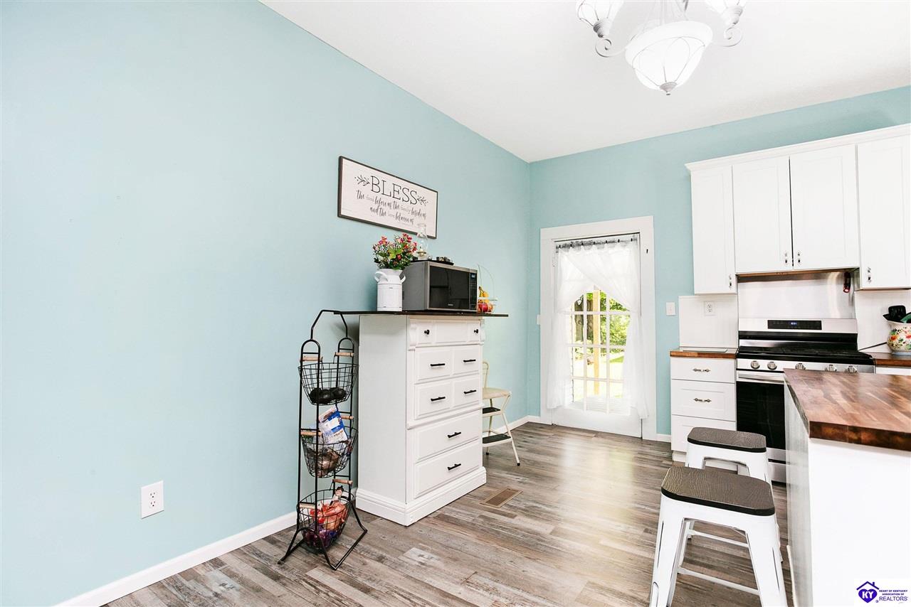 Listing Picture 72 College Street Buffalo, KY 42716 MLS HK25001601