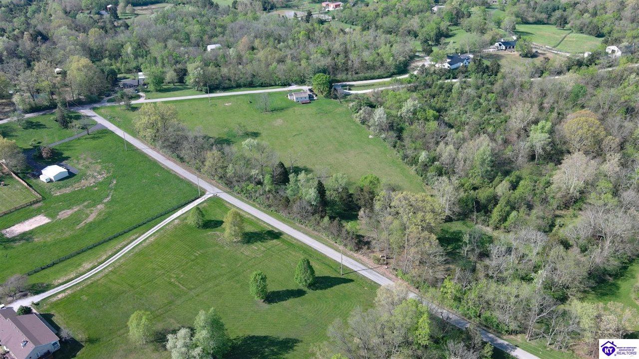 2400 Spotswood LaneFisherville, KY 40023